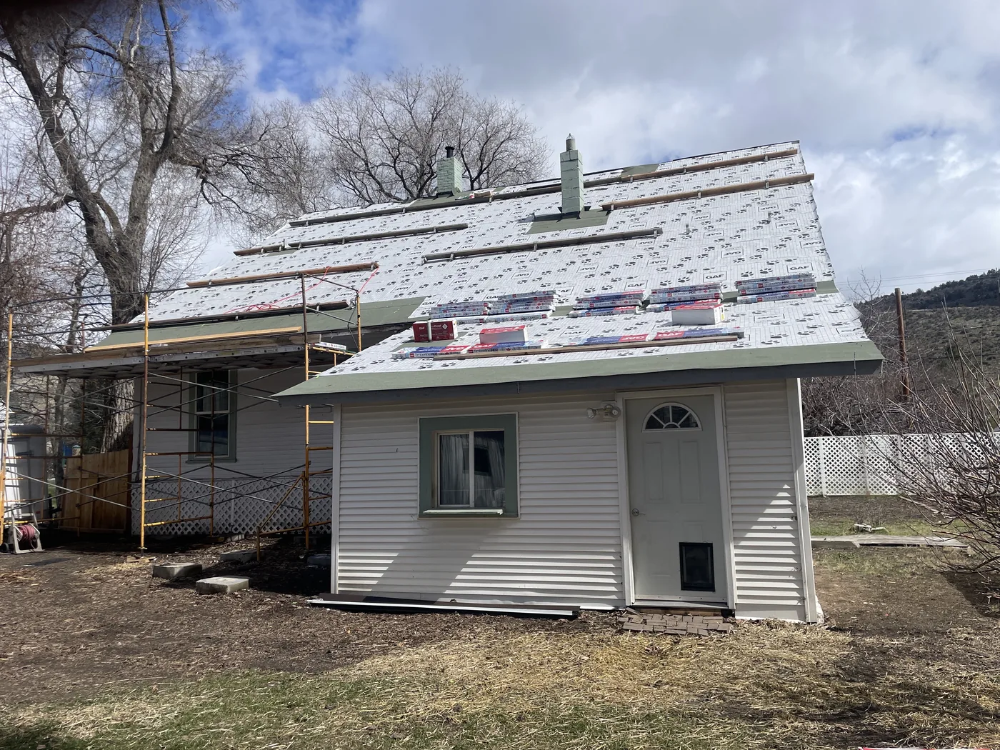 During photo of a Lakeview shingle roof project by Linkville Roofing and Siding