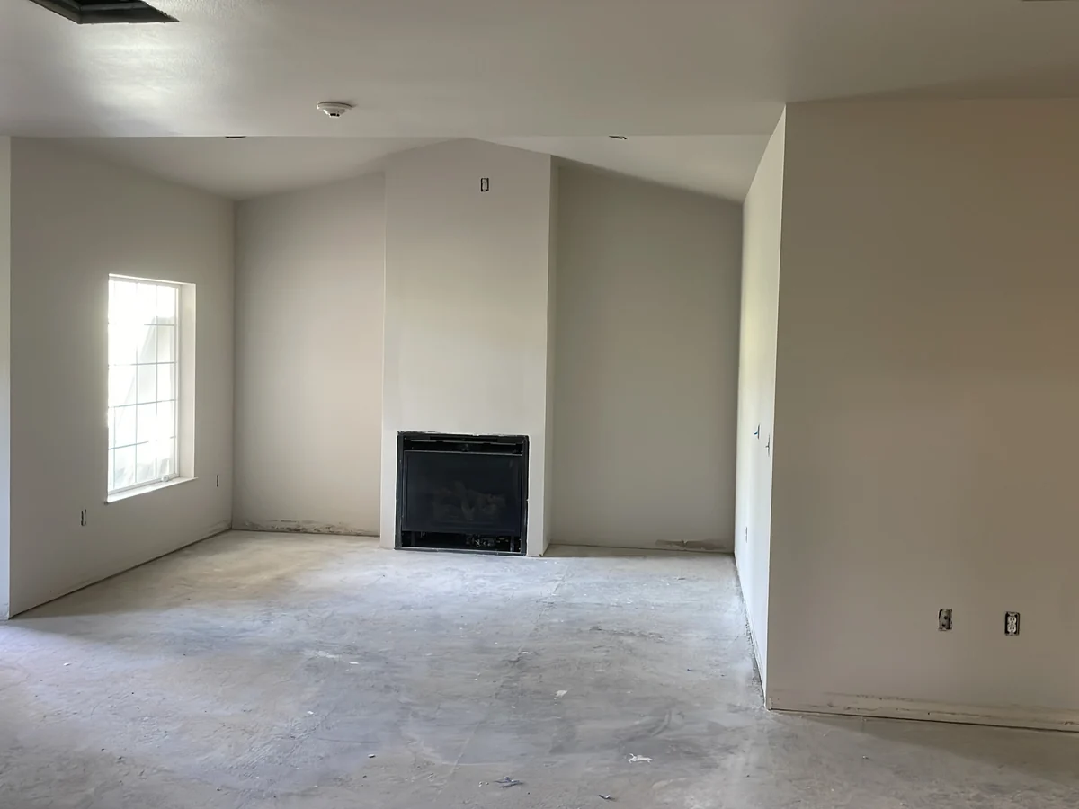 Living room before interior painting